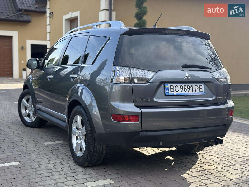 Внедорожник / Кроссовер Mitsubishi Outlander 2009 в Косове фото 2 Внедорожник / Кроссовер Mitsubishi Outlander 2009 в Косове