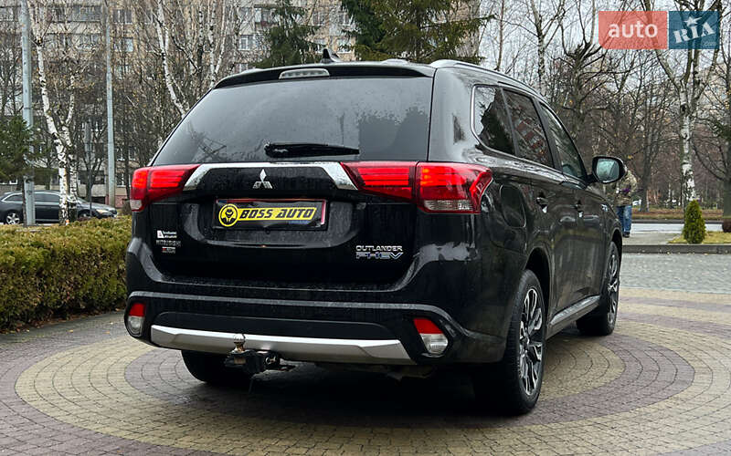 Внедорожник / Кроссовер Mitsubishi Outlander 2018 в Львове