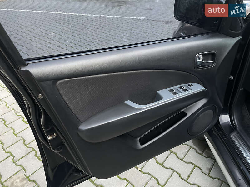 Позашляховик / Кросовер Mitsubishi Outlander 2007 в Одесі