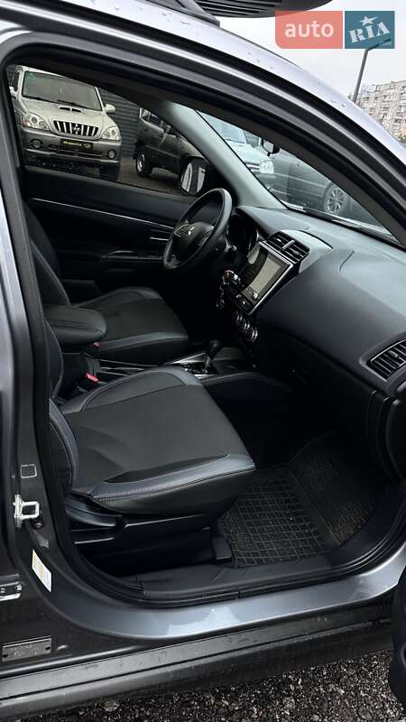 Внедорожник / Кроссовер Mitsubishi Outlander 2020 в Харькове фото 14 Внедорожник / Кроссовер Mitsubishi Outlander 2020 в Харькове