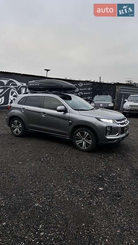 Внедорожник / Кроссовер Mitsubishi Outlander 2020 в Харькове фото 4 Внедорожник / Кроссовер Mitsubishi Outlander 2020 в Харькове