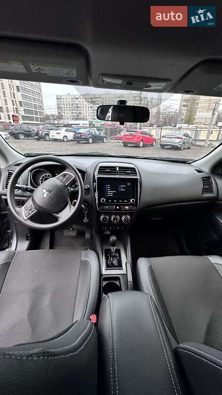 Внедорожник / Кроссовер Mitsubishi Outlander 2020 в Харькове фото 24 Внедорожник / Кроссовер Mitsubishi Outlander 2020 в Харькове