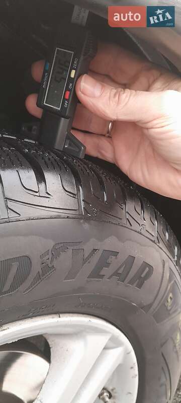 Внедорожник / Кроссовер Mitsubishi Outlander 2014 в Киеве