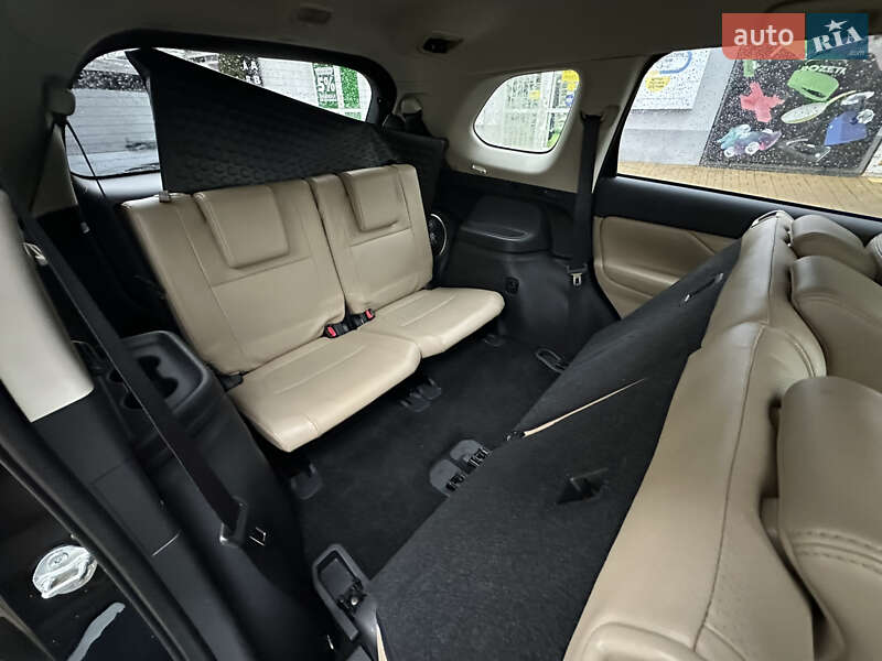 Позашляховик / Кросовер Mitsubishi Outlander 2015 в Вінниці