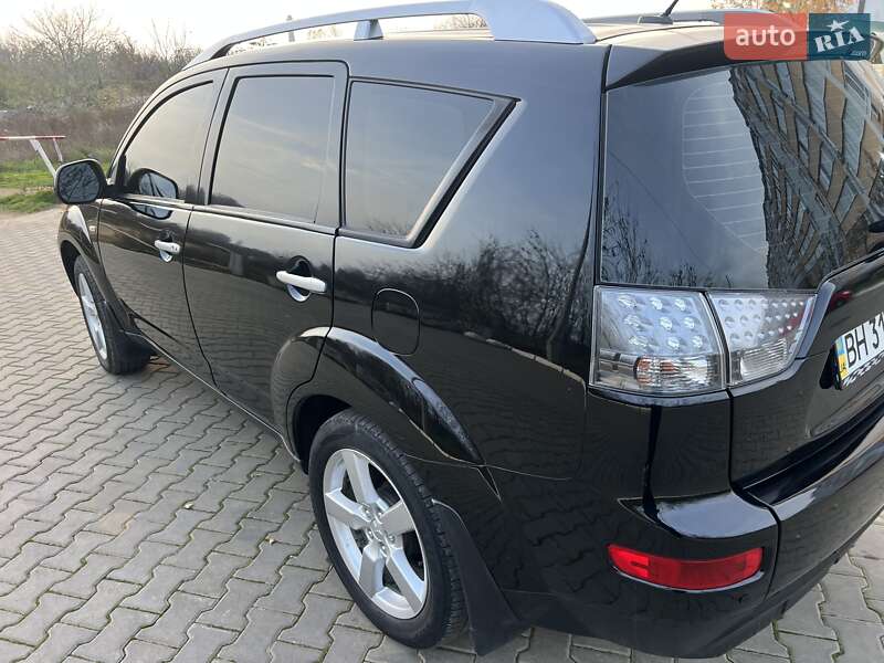 Внедорожник / Кроссовер Mitsubishi Outlander 2007 в Великодолинском