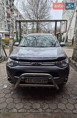Позашляховик / Кросовер Mitsubishi Outlander 2014 в Дніпрі