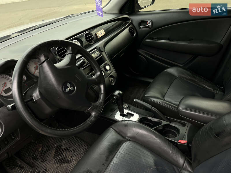 Позашляховик / Кросовер Mitsubishi Outlander 2004 в Білгороді-Дністровському фото 10 Позашляховик / Кросовер Mitsubishi Outlander 2004 в Білгороді-Дністровському