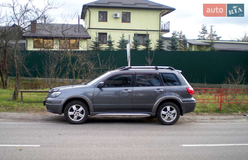 Внедорожник / Кроссовер Mitsubishi Outlander 2006 в Харькове