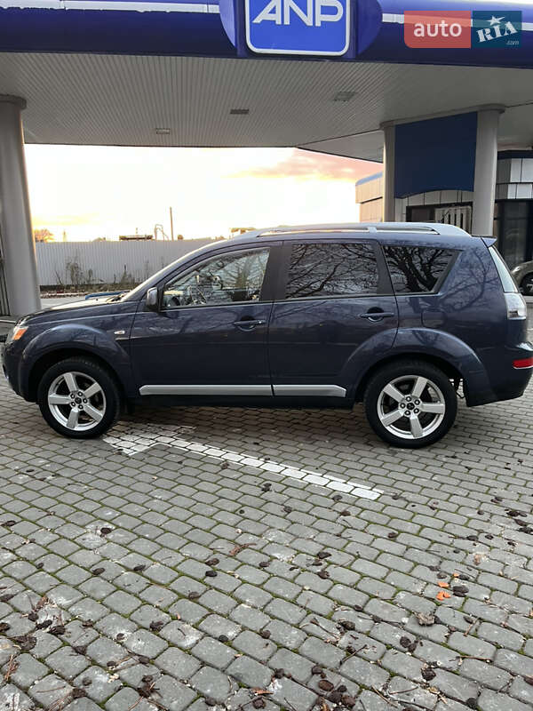 Внедорожник / Кроссовер Mitsubishi Outlander 2008 в Луцке фото 11 Внедорожник / Кроссовер Mitsubishi Outlander 2008 в Луцке