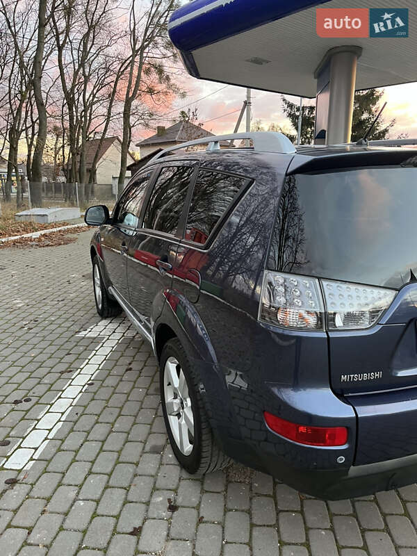 Внедорожник / Кроссовер Mitsubishi Outlander 2008 в Луцке фото 9 Внедорожник / Кроссовер Mitsubishi Outlander 2008 в Луцке