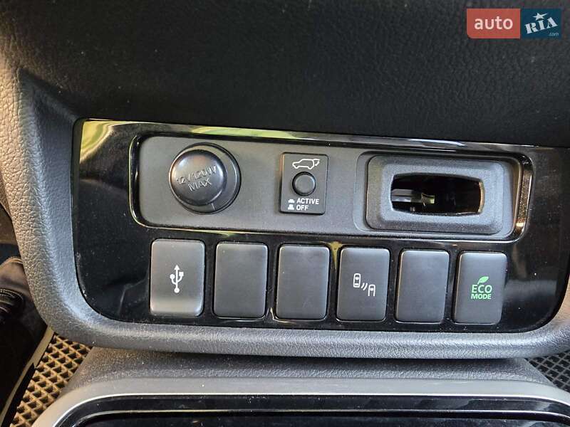 Позашляховик / Кросовер Mitsubishi Outlander 2020 в Вишгороді