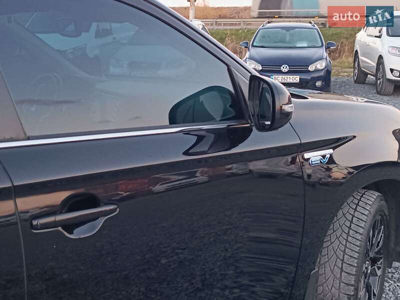 Внедорожник / Кроссовер Mitsubishi Outlander 2018 в Львове