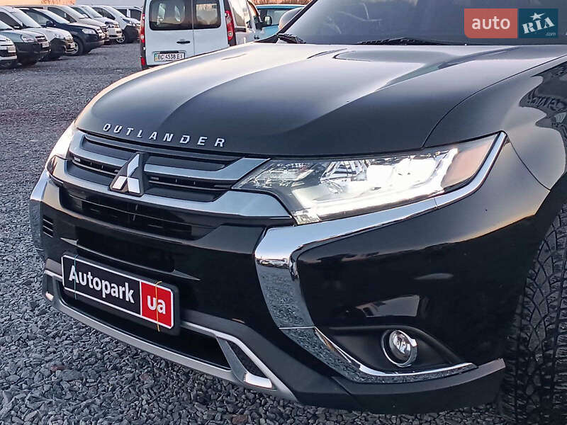 Внедорожник / Кроссовер Mitsubishi Outlander 2018 в Львове