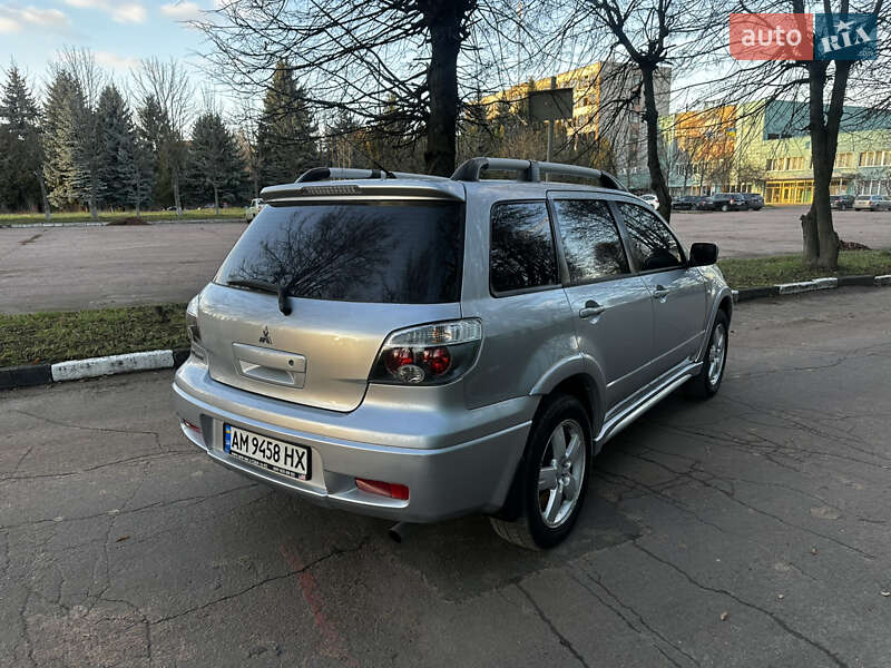 Внедорожник / Кроссовер Mitsubishi Outlander 2008 в Житомире