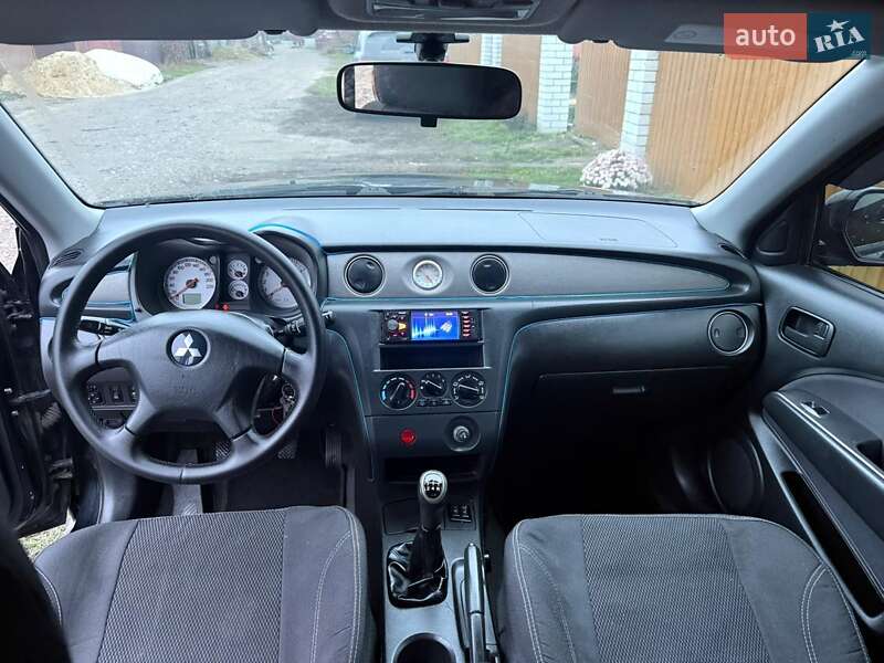 Внедорожник / Кроссовер Mitsubishi Outlander 2008 в Носовке