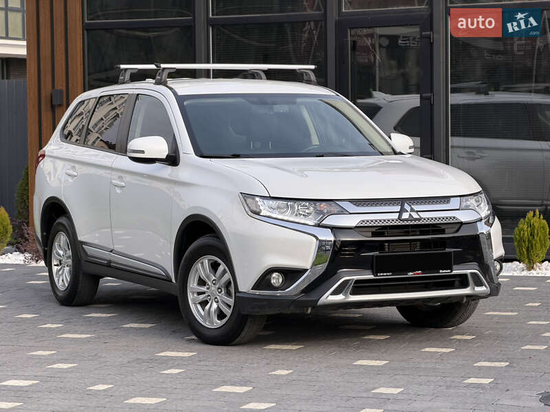 Mitsubishi Outlander 2020