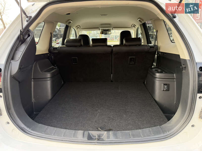 Внедорожник / Кроссовер Mitsubishi Outlander 2020 в Ужгороде