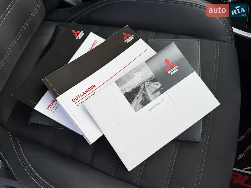 Внедорожник / Кроссовер Mitsubishi Outlander 2020 в Ужгороде документ