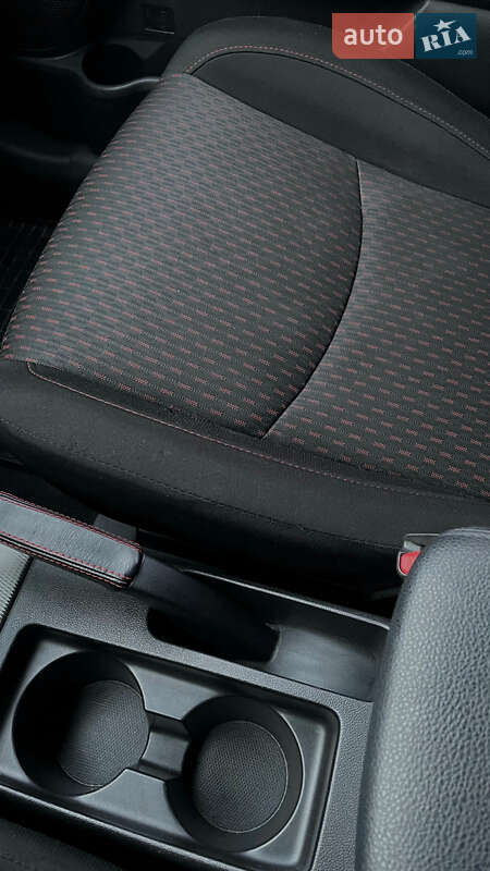 Внедорожник / Кроссовер Mitsubishi Outlander 2017 в Киеве