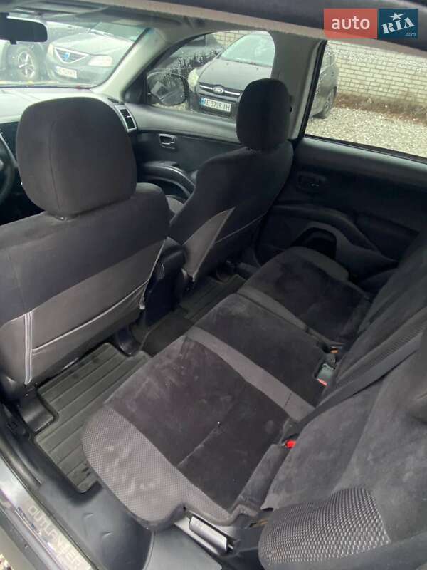Внедорожник / Кроссовер Mitsubishi Outlander 2010 в Днепре