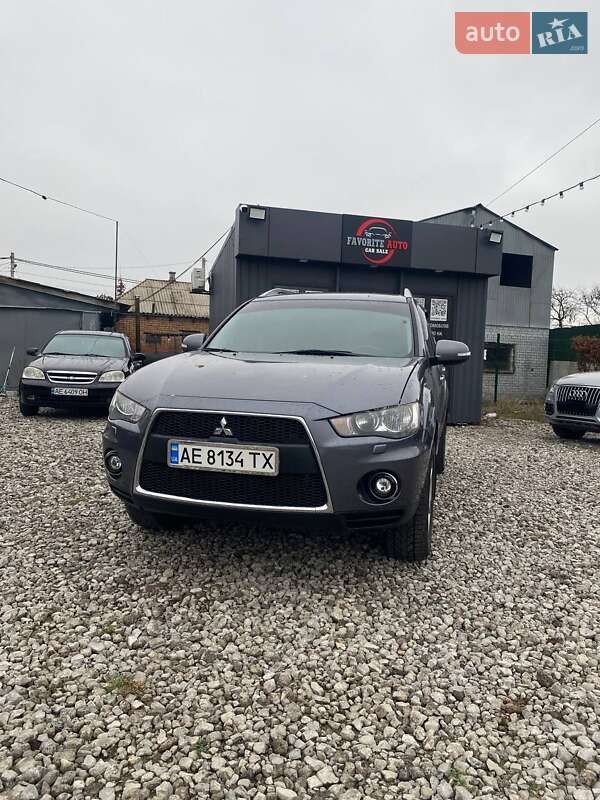 Внедорожник / Кроссовер Mitsubishi Outlander 2010 в Днепре