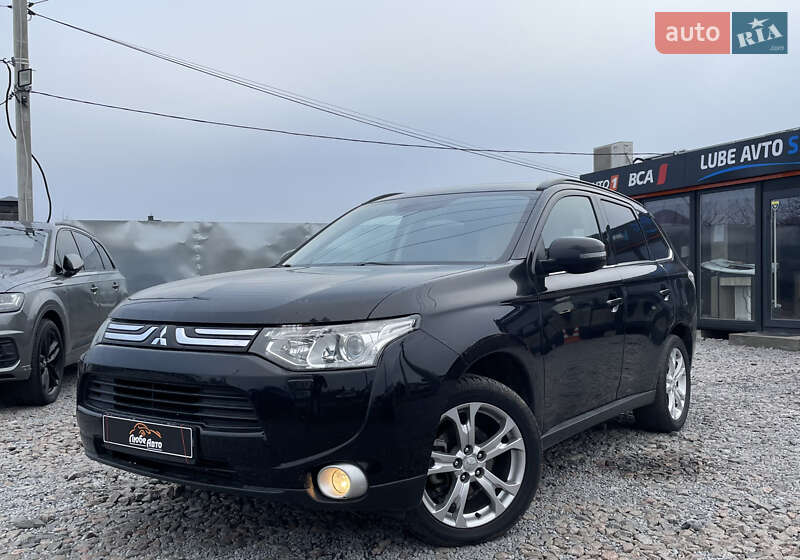 Внедорожник / Кроссовер Mitsubishi Outlander 2012 в Львове