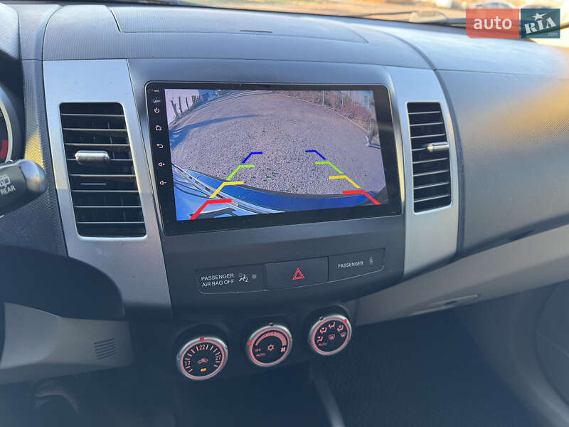 Внедорожник / Кроссовер Mitsubishi Outlander 2008 в Киеве