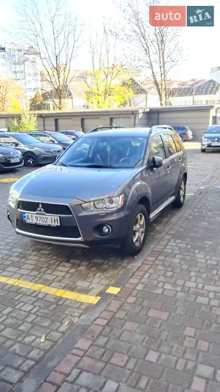 Mitsubishi Outlander