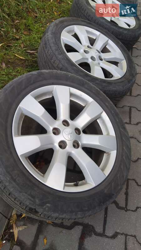 Внедорожник / Кроссовер Mitsubishi Outlander 2010 в Ивано-Франковске