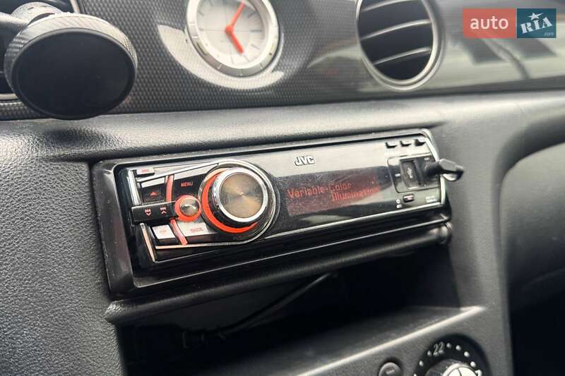 Внедорожник / Кроссовер Mitsubishi Outlander 2007 в Киеве