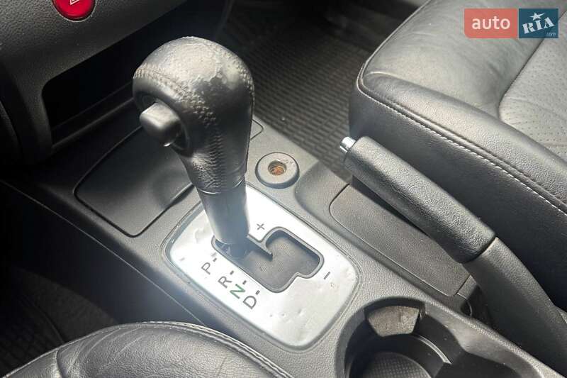 Внедорожник / Кроссовер Mitsubishi Outlander 2007 в Киеве