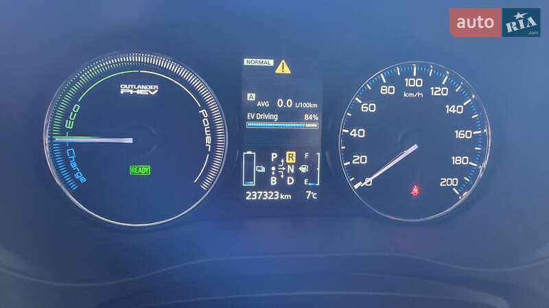 Внедорожник / Кроссовер Mitsubishi Outlander 2014 в Калуше