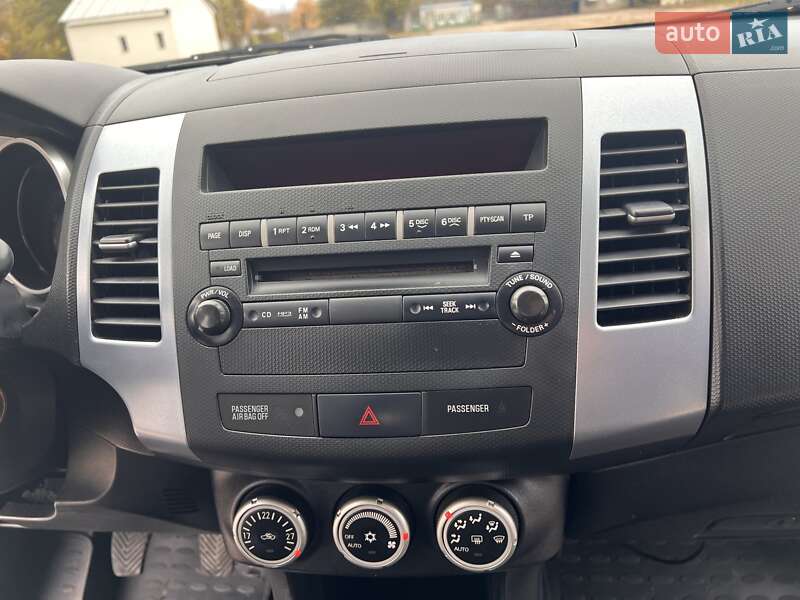 Позашляховик / Кросовер Mitsubishi Outlander 2008 в Жовтих Водах