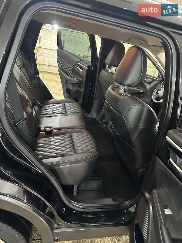 Внедорожник / Кроссовер Mitsubishi Outlander 2022 в Харькове фото 18 Внедорожник / Кроссовер Mitsubishi Outlander 2022 в Харькове