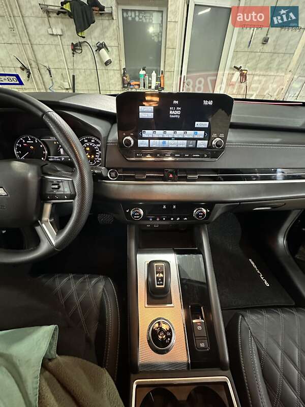 Внедорожник / Кроссовер Mitsubishi Outlander 2022 в Харькове фото 20 Внедорожник / Кроссовер Mitsubishi Outlander 2022 в Харькове