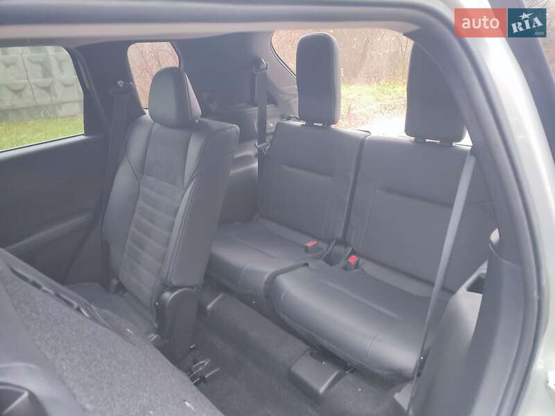 Внедорожник / Кроссовер Mitsubishi Outlander 2021 в Киеве