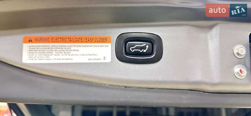 Внедорожник / Кроссовер Mitsubishi Outlander 2016 в Киеве