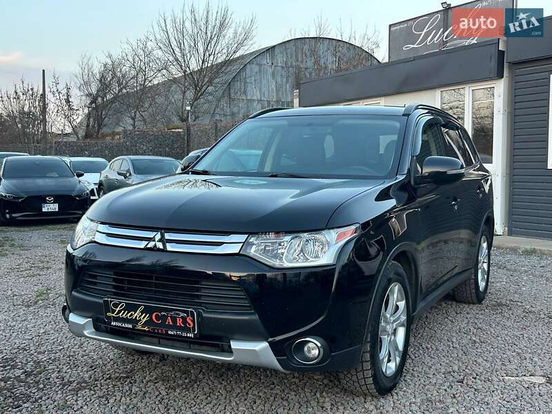 Внедорожник / Кроссовер Mitsubishi Outlander 2014 в Одессе