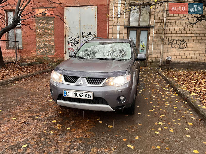 Внедорожник / Кроссовер Mitsubishi Outlander 2008 в Умани фото 10 Внедорожник / Кроссовер Mitsubishi Outlander 2008 в Умани