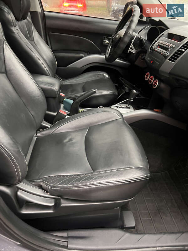 Внедорожник / Кроссовер Mitsubishi Outlander 2008 в Умани фото 45 Внедорожник / Кроссовер Mitsubishi Outlander 2008 в Умани