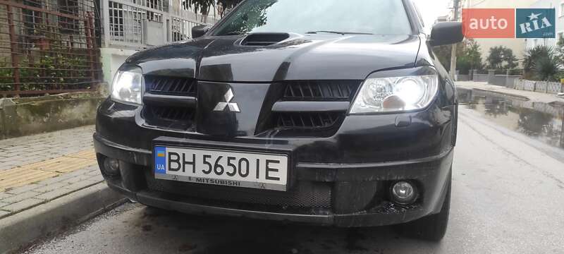 Позашляховик / Кросовер Mitsubishi Outlander 2006 в Ізмаїлі фото 2 Позашляховик / Кросовер Mitsubishi Outlander 2006 в Ізмаїлі
