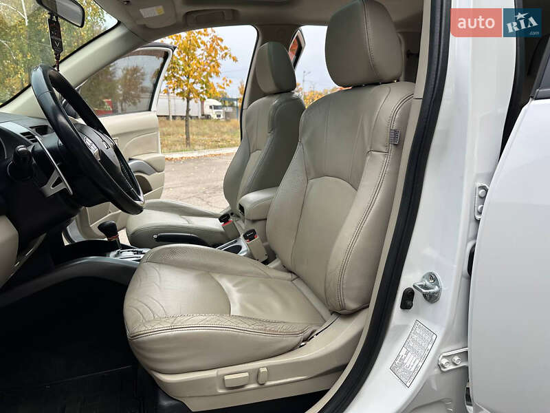 Позашляховик / Кросовер Mitsubishi Outlander 2008 в Дніпрі