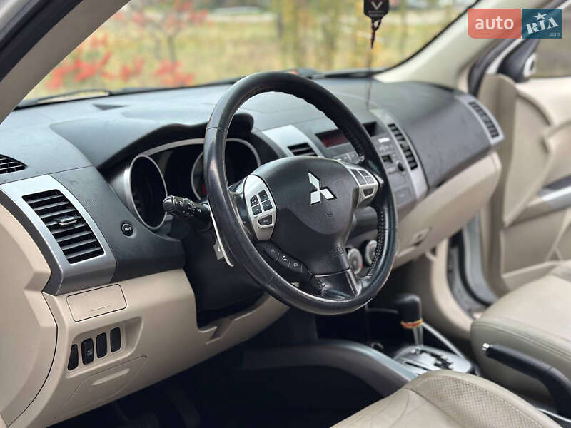 Позашляховик / Кросовер Mitsubishi Outlander 2008 в Дніпрі