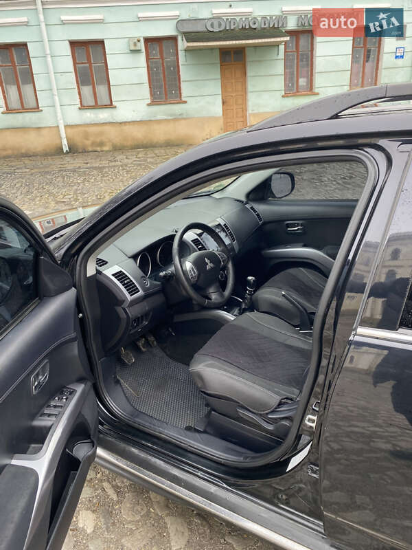 Внедорожник / Кроссовер Mitsubishi Outlander 2011 в Каменец-Подольском фото 35 Внедорожник / Кроссовер Mitsubishi Outlander 2011 в Каменец-Подольском