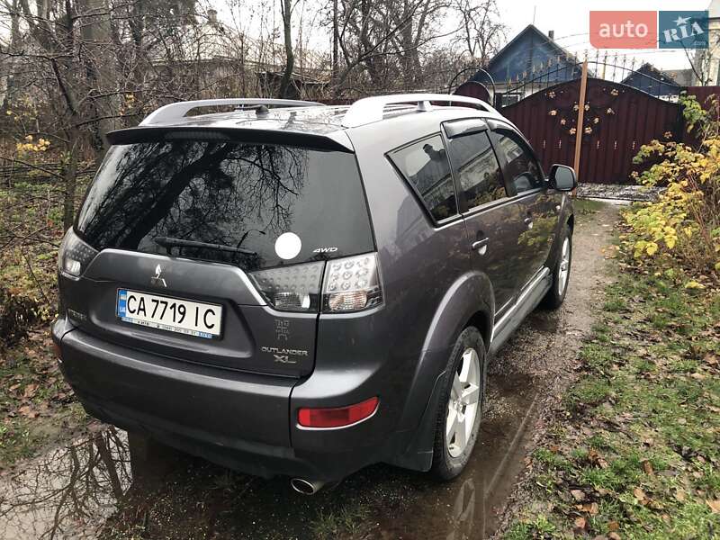 Внедорожник / Кроссовер Mitsubishi Outlander 2009 в Звенигородке