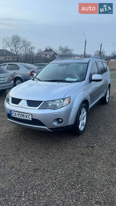 Mitsubishi Outlander 2008