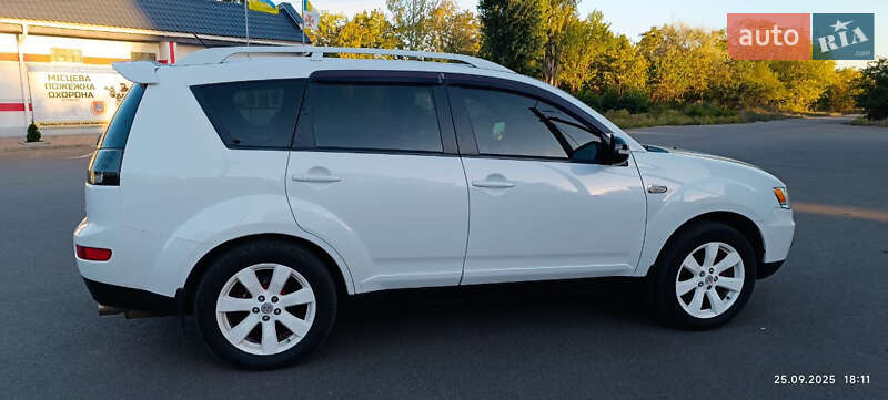 Внедорожник / Кроссовер Mitsubishi Outlander 2008 в Березовке