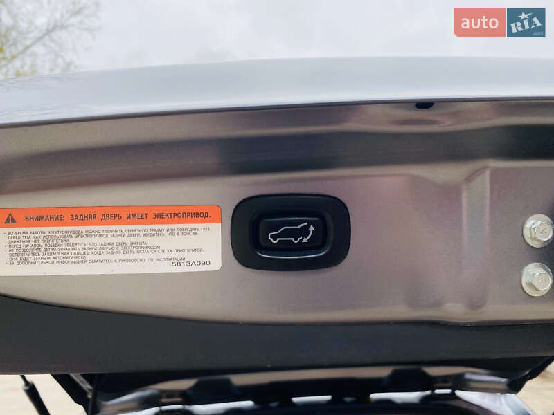 Позашляховик / Кросовер Mitsubishi Outlander 2012 в Харкові