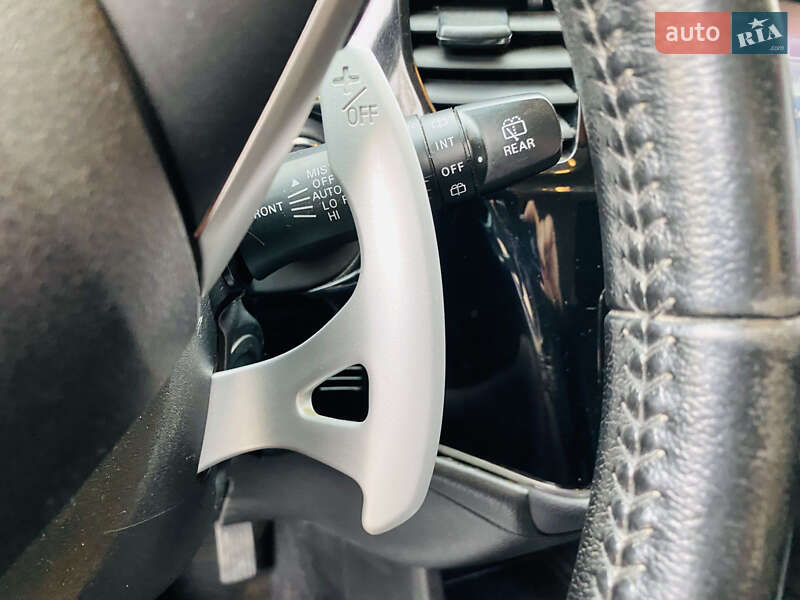 Позашляховик / Кросовер Mitsubishi Outlander 2012 в Харкові