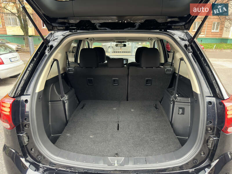 Позашляховик / Кросовер Mitsubishi Outlander 2020 в Білій Церкві